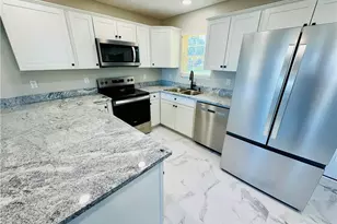 502 E 19th St, Lumberton, NC 28358 - Photo 10