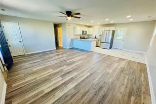 502 E 19th St, Lumberton, NC 28358 - Photo 8