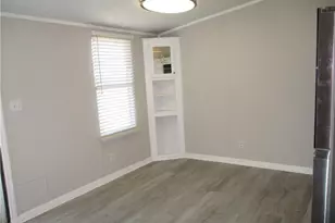 27 Skylark Ln, Saint Pauls, NC 28384 - Photo 6
