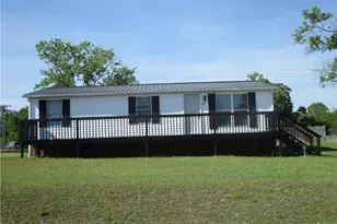 27 Skylark Ln, Saint Pauls, NC 28384 - Photo 2