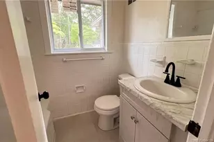 212 Peachtree St, Red Springs, NC 28377 - Photo 8