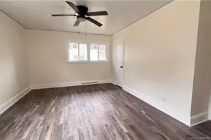 212 Peachtree St, Red Springs, NC 28377 - Photo 4