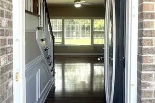 422 Jamestown Ave, Fayetteville, NC 28303 - Photo 2