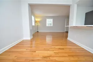 1008 Nichols Dr, Raleigh, NC 27605 - Photo 10