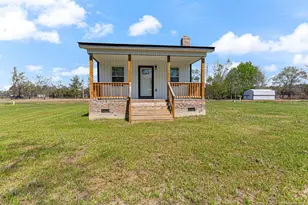 1075 Pine St, Pembroke, NC 28372 - Photo 2