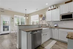 333 Wishaw Ct, Hope Mills, NC 28348 - Photo 16