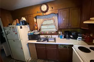 112 Victoria Dr, Parkton, NC 28371 - Photo 4