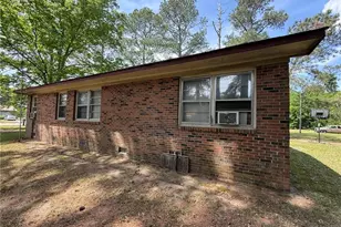 112 Victoria Dr, Parkton, NC 28371 - Photo 14