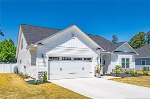 40 Capeside Ct, Lillington, NC 27546 - Photo 2
