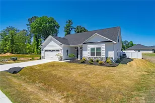 40 Capeside Ct, Lillington, NC 27546 - Photo 1