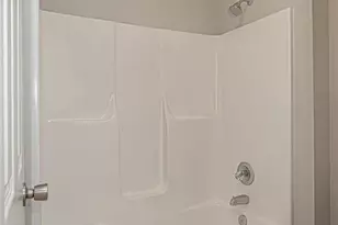 6337 Rhemish Dr, Fayetteville, NC 28304 - Photo 18