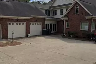 3647 Lakeshore Dr, Hope Mills, NC 28348 - Photo 24