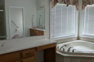 3647 Lakeshore Dr, Hope Mills, NC 28348 - Photo 22