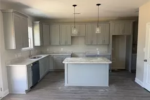 1205 Bromley Dr, Fayetteville, NC 28304 - Photo 2