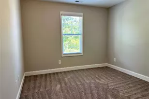 1890 Frankie Ave, Fayetteville, NC 28304 - Photo 16