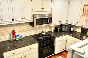 701 McCaskill St, Maxton, NC 28364 - Photo 12