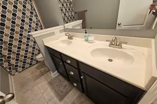 181 Pendleton St, Raeford, NC 28376 - Photo 18