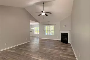 276 English Oak Dr, Bunnlevel, NC 28323 - Photo 4