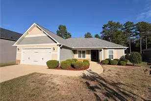 276 English Oak Dr, Bunnlevel, NC 28323 - Photo 2