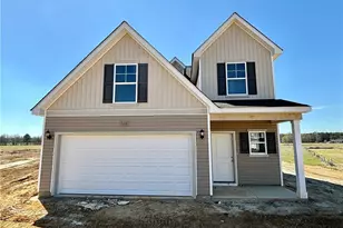 104 Hayes Dr, Pikeville, NC 27863 - Photo 2