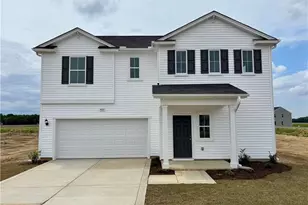 401 Piper Pointe Dr, Pikeville, NC 27863 - Photo 1