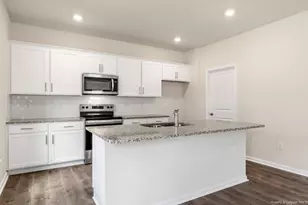 3072 Platinum Cir, West End, NC 27376 - Photo 8