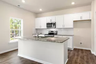 3072 Platinum Cir, West End, NC 27376 - Photo 6