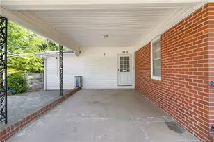 1921 Wyatt St, Fayetteville, NC 28304 - Photo 4
