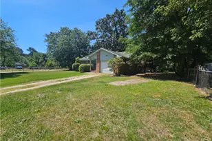 15 Astor Dr, Spring Lake, NC 28390 - Photo 4