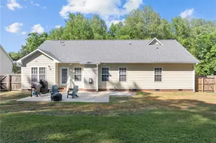 3331 Broomsgrove Dr, Fayetteville, NC 28306 - Photo 38