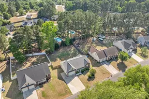3331 Broomsgrove Dr, Fayetteville, NC 28306 - Photo 36