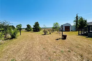 1992 Henry Hammond Rd, Lumberton, NC 28360 - Photo 36