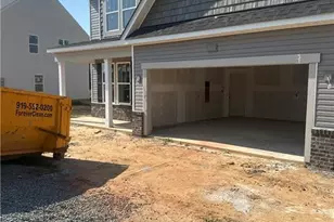 175 Margot Manor Dr, Benson, NC 27504 - Photo 2