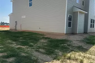 189 Margot Manor Dr, Benson, NC 27504 - Photo 2