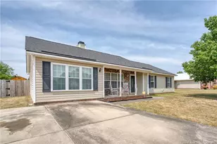 323 Northwoods Dr, Raeford, NC 28376 - Photo 2