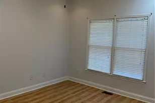 510 Cherry Ln, Lumberton, NC 28358 - Photo 16