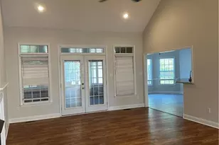 510 Cherry Ln, Lumberton, NC 28358 - Photo 10