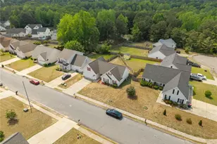 2608 Gressitt Point lane, Fayetteville, NC 28306 - Photo 4