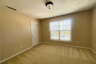 509 Meadowland Ct, Hope Mills, NC 28348 - Photo 12