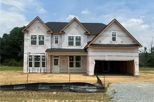 315 Margot Manor Dr, Benson, NC 27504 - Photo 1