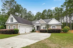 11 Rolling Pines Dr, Spring Lake, NC 28390 - Photo 2