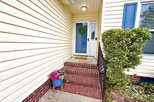 719 Alexwood Dr, Hope Mills, NC 28348 - Photo 2