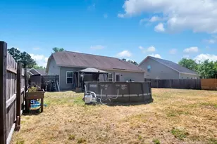 607 Roanoke Dr, Raeford, NC 28376 - Photo 22
