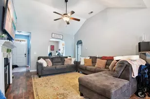 607 Roanoke Dr, Raeford, NC 28376 - Photo 6