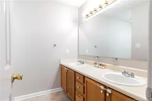 5323 Ahoskie Dr, Hope Mills, NC 28348 - Photo 22
