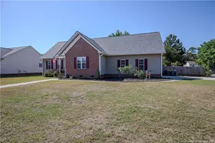 5323 Ahoskie Dr, Hope Mills, NC 28348 - Photo 2