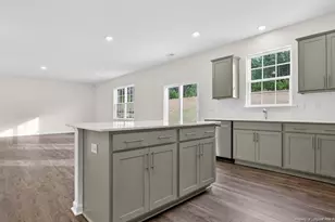 300 Maddox Dr, Aberdeen, NC 28315 - Photo 4