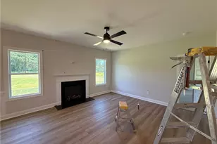 117 Margot Manor Dr, Benson, NC 27504 - Photo 4