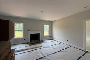 117 Margot Manor Dr, Benson, NC 27504 - Photo 4