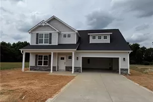 117 Margot Manor Dr, Benson, NC 27504 - Photo 1